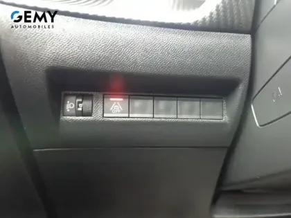 Photo 19 Peugeot 2008  Electrique 136 ch