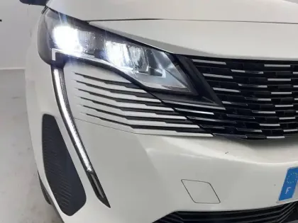 Photo 50 Peugeot 3008  Hybrid 225 e-EAT8