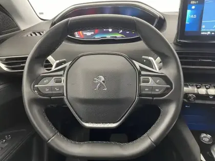 Photo 42 Peugeot 3008  Hybrid 225 e-EAT8