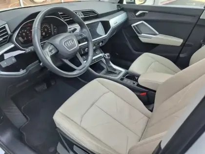 Photo 10 Audi Q3 35 TFSI Advanced