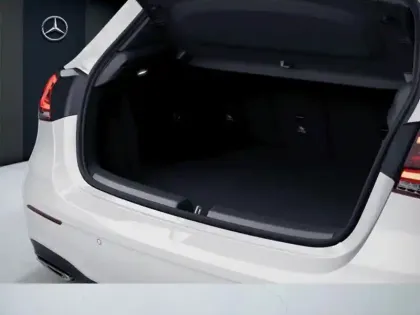 Photo 8 Mercedes Classe A 200 AMG Line
