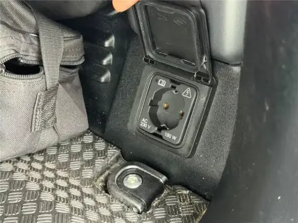Photo 13 Land rover Defender 110 P400E PHEV BVA8 X-DYNAMIC