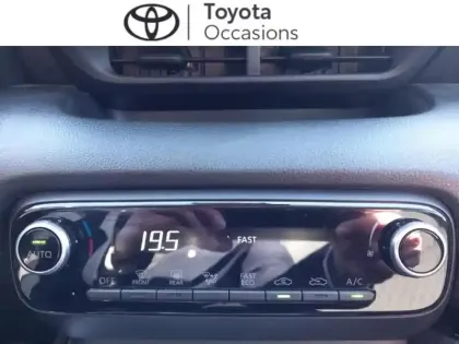 Photo 10 Toyota Yaris  116h Design 5p MY22
