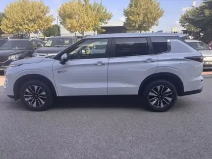 Photo 7 Mitsubishi Outlander  2.4 PHEV 306ch Invite+ 4WD
