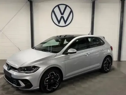 VOLKSWAGEN Polo R-Line