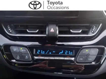 Photo 10 Toyota C-HR  1.8 Hybride 122ch Design E-CVT
