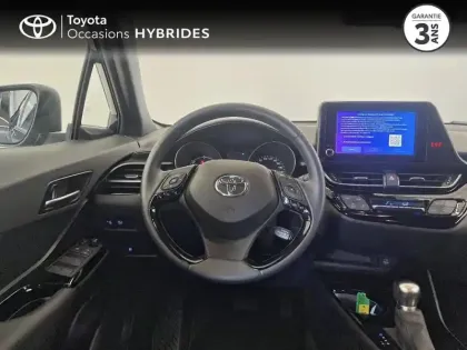 Photo 8 Toyota C-HR  2.0 Hybride 184ch Design Ultimate E-CVT