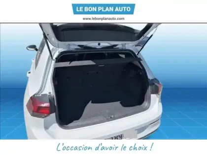 Photo 14 Volkswagen Golf  1.0 eTSI OPF 110ch Active DSG7