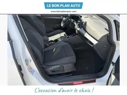 Photo 10 Volkswagen Golf  1.0 eTSI OPF 110ch Active DSG7