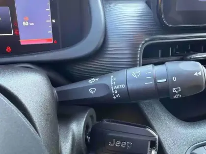 Photo 14 Jeep Avenger  1.2 Turbo T3 100ch Altitude