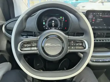 Photo 11 Fiat 500  e 118ch La Prima MY23