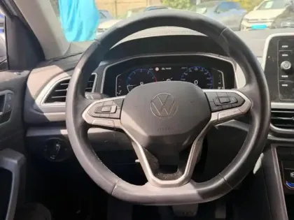 Photo 20 Volkswagen T-roc  1.5 TSI EVO 150ch Style DSG7