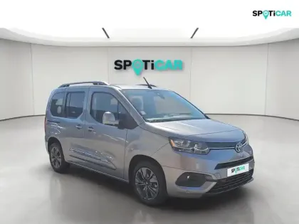 Photo 8 Toyota Proace  CITY Verso Medium 1.2 110 VVT-i Executive