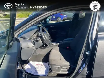 Photo 10 Toyota C-HR  122h Design 2WD E-CVT RC18