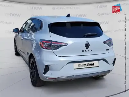 Photo 7 Renault Clio  1.6 E-Tech 145ch full hybrid esprit Alpine - 25