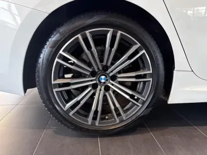 Photo 7 BMW Serie 3 Série 3 Touring 320dA MH xDrive 190ch M Sport
