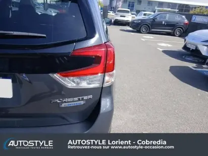 Photo 18 Subaru Forester  2.0i 150ch e-Boxer Premium Lineartronic 8cv