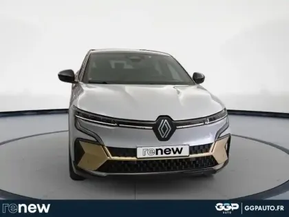 Photo 7 Renault Megane  E-Tech Electric EV60 220ch Iconic optimum charge -C