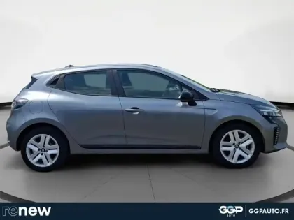 Photo 5 Renault Clio  1.5 dCi 100ch Evolution - 25
