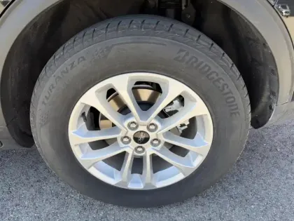 Photo 8 Ford Kuga  2.5 Duratec 180ch Hybrid FlexiFuel Titanium Business Powershift