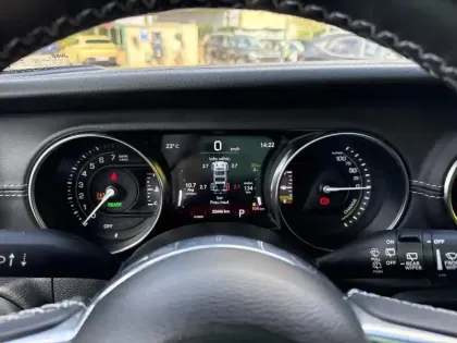 Photo 13 Jeep Wrangler  Unlimited 2.0 T 380ch 4xe Overland Command-Trac MY23