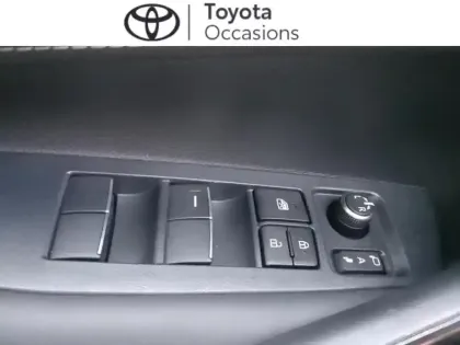 Photo 12 Toyota Corolla  1.8 140ch Design MY24