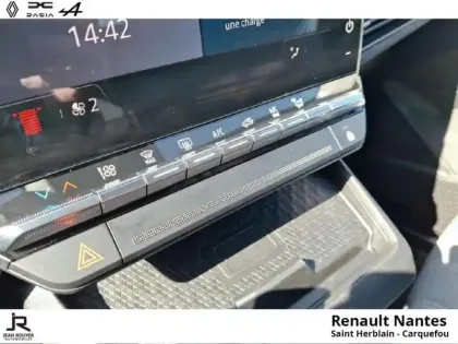 Photo 14 Renault Megane  E-Tech Electric EV60 220ch Equilibre super charge - Pack Parking