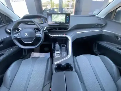 Photo 5 Peugeot 3008 II 1.6 HYBRID 225 E-EAT8 Allure Pack