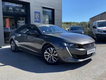 Photo 19 Peugeot 508 II HYBRID 225 E-EAT8 Allure Pack
