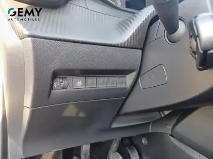Photo 14 Peugeot 2008  PureTech 100 S&S BVM6