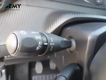 Photo 19 Peugeot 2008  PureTech 100 S&S BVM6