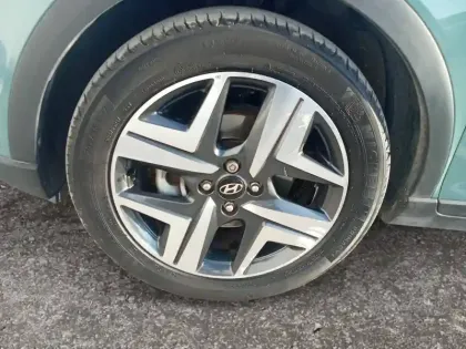 Photo 13 Hyundai Bayon  1.0 T-GDi 100 DCT-7 Hybrid 48V