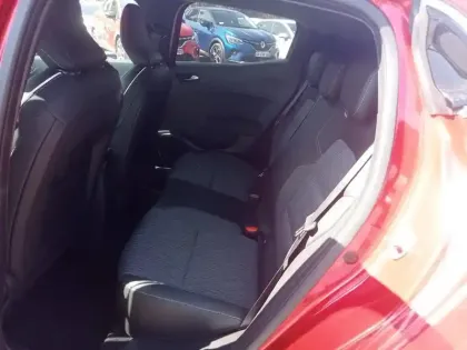 Photo 29 Renault Clio  E-Tech full hybrid 145