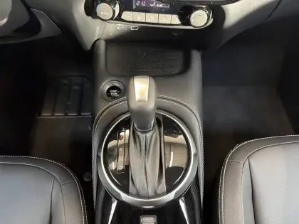 Photo 9 Nissan Juke  HYBRID 143