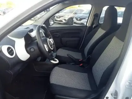 Photo 8 Renault Twingo  III E-Tech