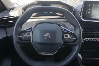 Photo 17 Peugeot 208  Electrique 50 kWh 136ch