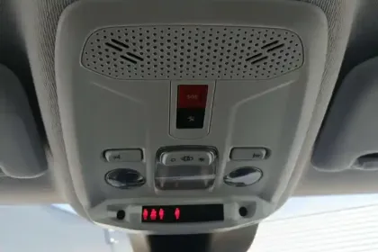 Photo 20 Peugeot 208  Electrique 50 kWh 136ch