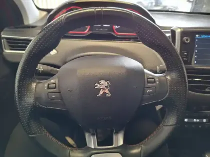 Photo 29 Peugeot 2008  PureTech 110ch S&S EAT6