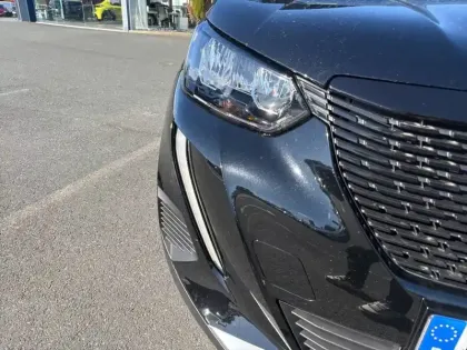 Photo 15 Peugeot 2008  Electrique 136 ch