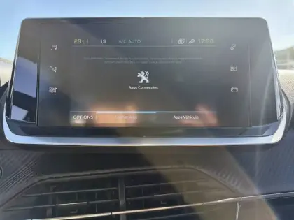 Photo 24 Peugeot 2008  Electrique 136 ch