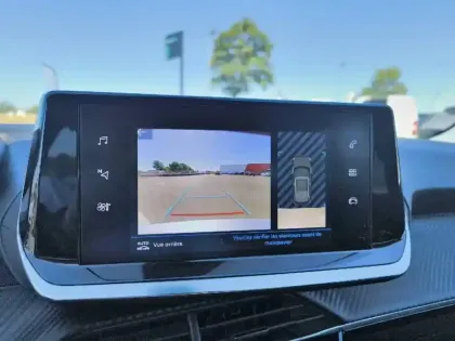 Photo 17 Peugeot 2008  PureTech 100 S&S BVM6