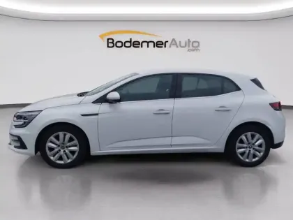 Photo 16 Renault Megane Mégane IV Berline Blue dCi 115