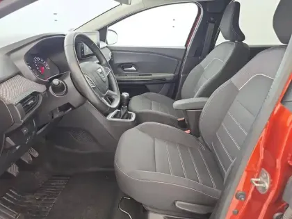 Photo 165 Dacia Jogger  ECO-G 100 7 places