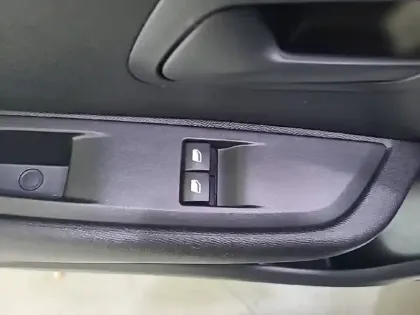 Photo 46 Peugeot 208  PureTech 75 S&S BVM5