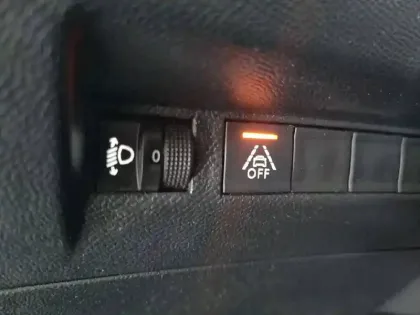 Photo 45 Peugeot 208  PureTech 75 S&S BVM5