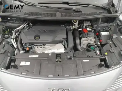 Photo 11 Peugeot 3008  Hybrid 225 e-EAT8