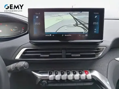 Photo 12 Peugeot 3008  Hybrid 136 e-DCS6
