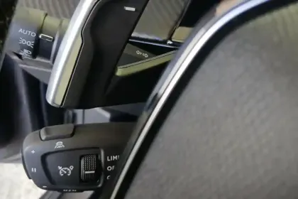 Photo 35 Peugeot 508  SW Hybrid 225 e-EAT8