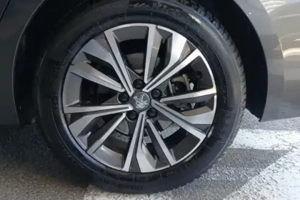 Photo 13 Peugeot 508  SW Hybrid 225 e-EAT8
