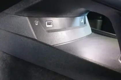 Photo 33 Peugeot 508  SW Hybrid 225 e-EAT8